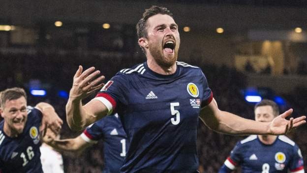 Scotland beat Danes to earn home play-off