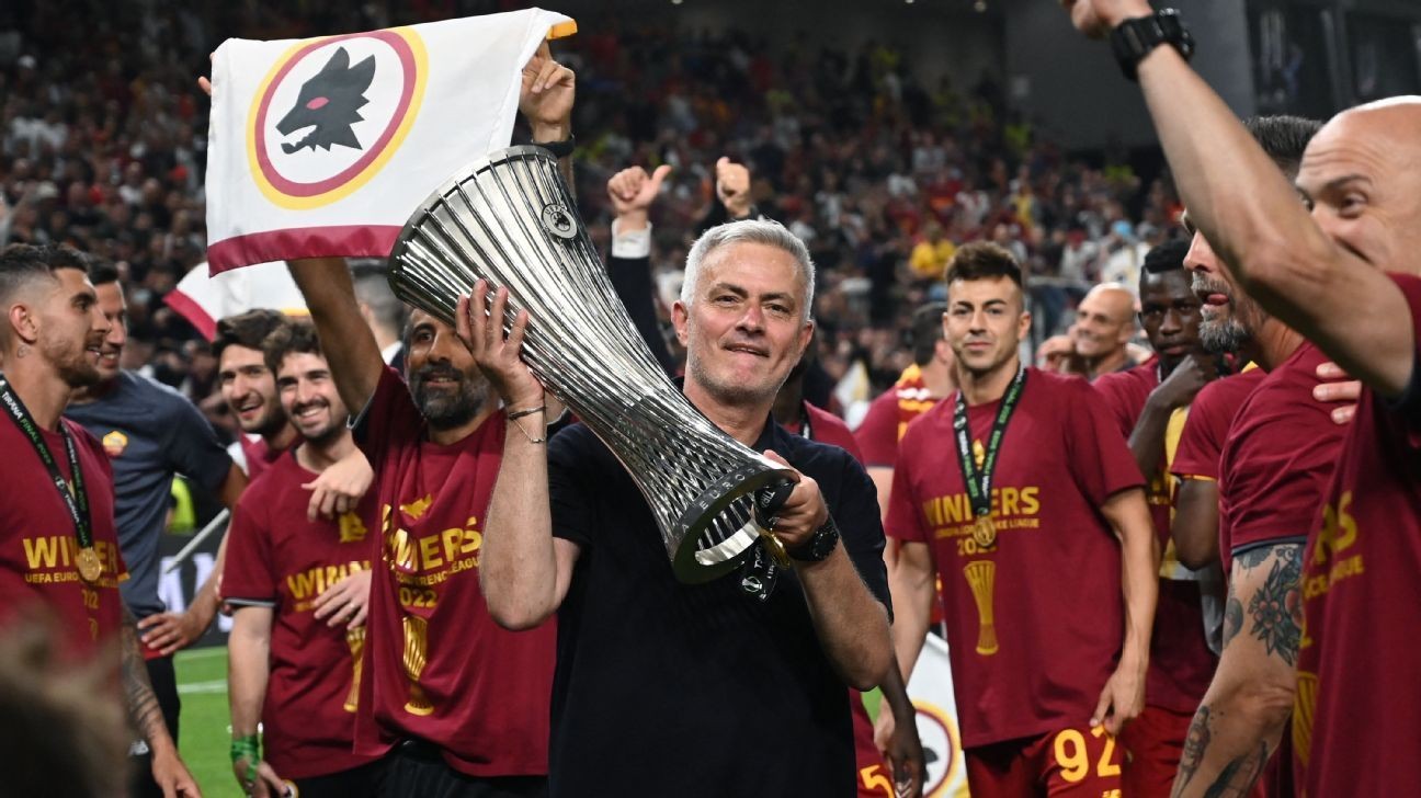 Emotional Mourinho calls historic win 'very special'